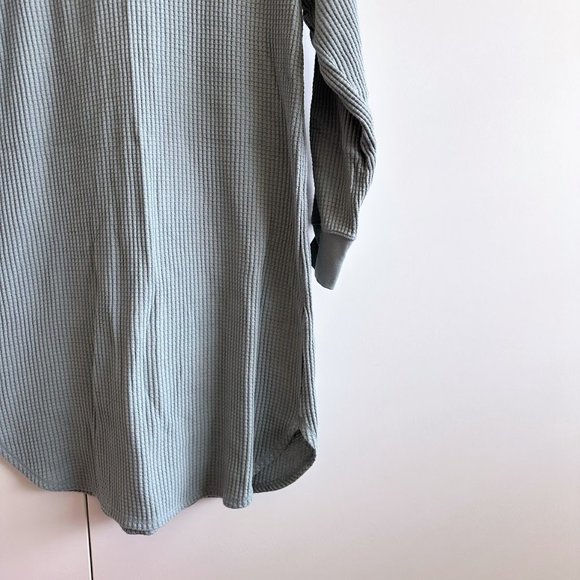 Uniqlo Waffle Crew Neck Long-Sleeve Dress in Light Blue - Picture 6 of 6